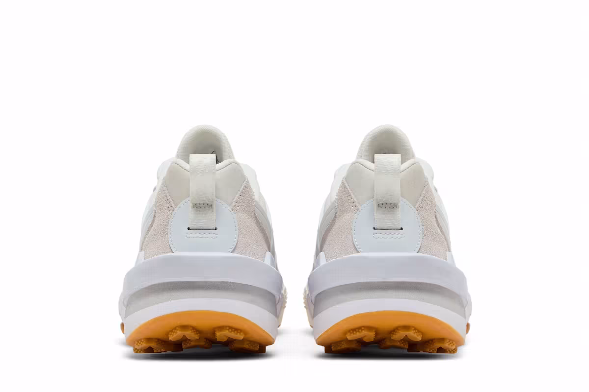 sacai x Nike Zegamadome White Gum, view 7