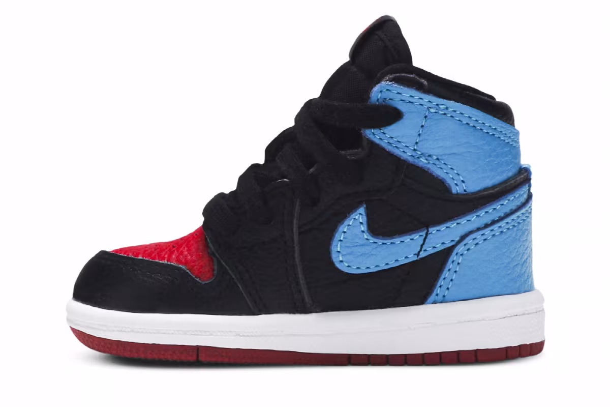Air Jordan 1 High OG TD NC to Chi, view 4