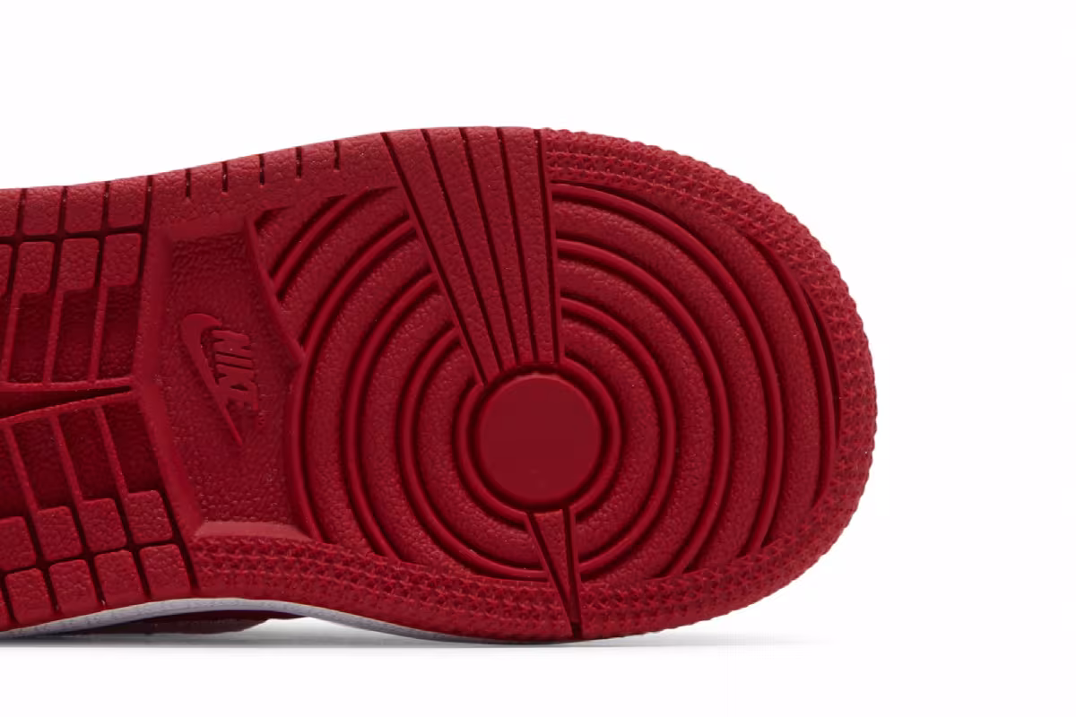 Air Jordan 1 Mid SE TD Red Quilted, view 6
