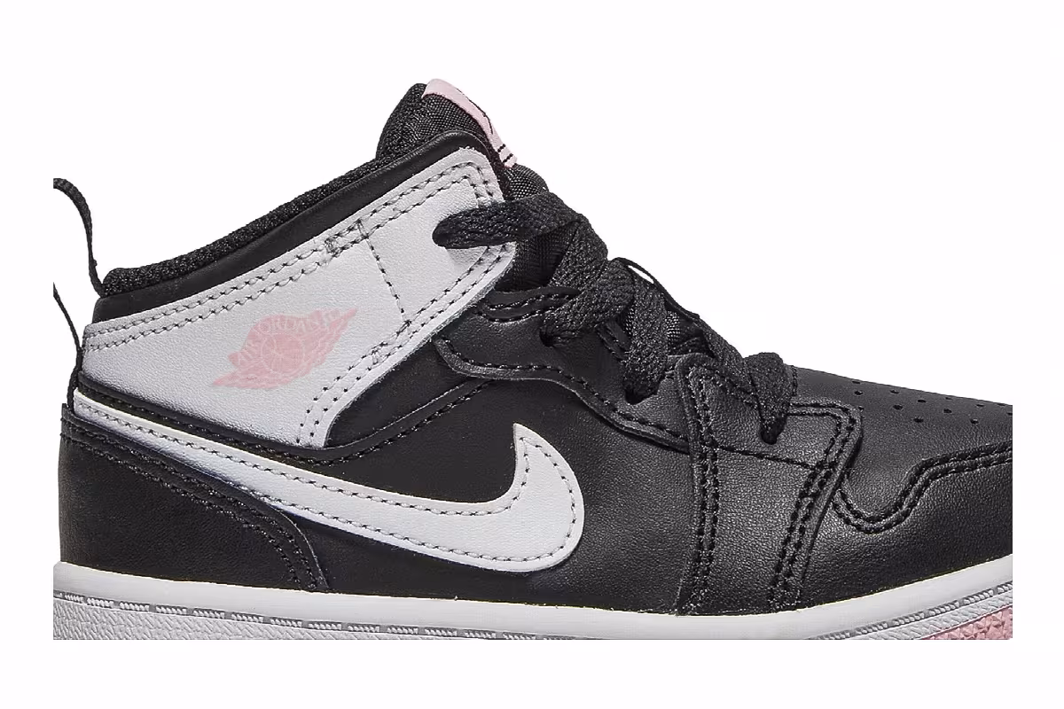 Air Jordan 1 Mid TD Black Arctic Punch, view 3