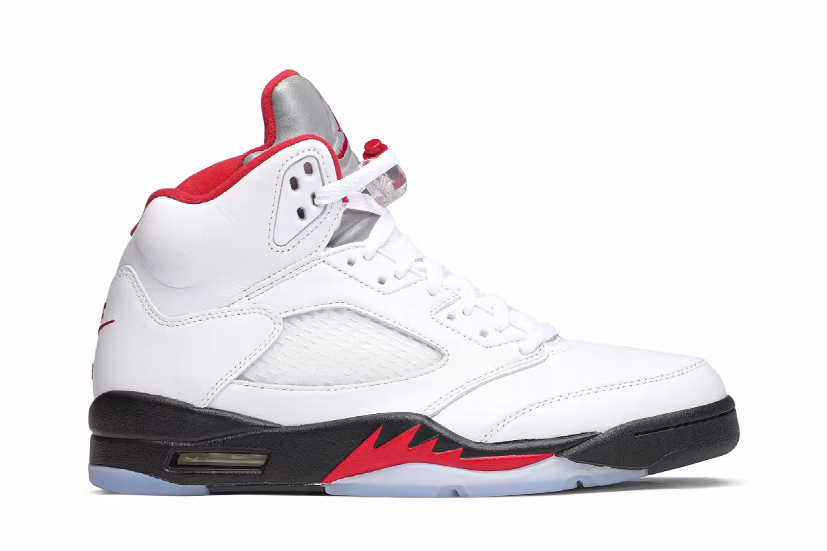 Air Jordan 5 White Fire Red 2020, view 2