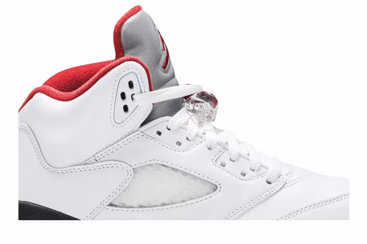 Air Jordan 5 GS White Fire Red 2020, view 3