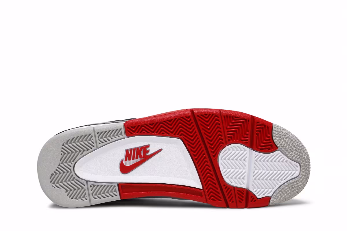 Air Jordan 4 OG Fire Red 2020, view 5
