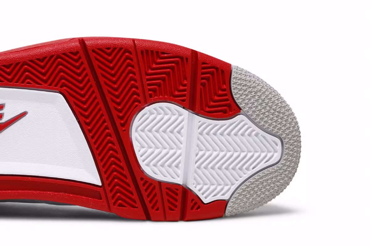 Air Jordan 4 OG Fire Red 2020, view 6