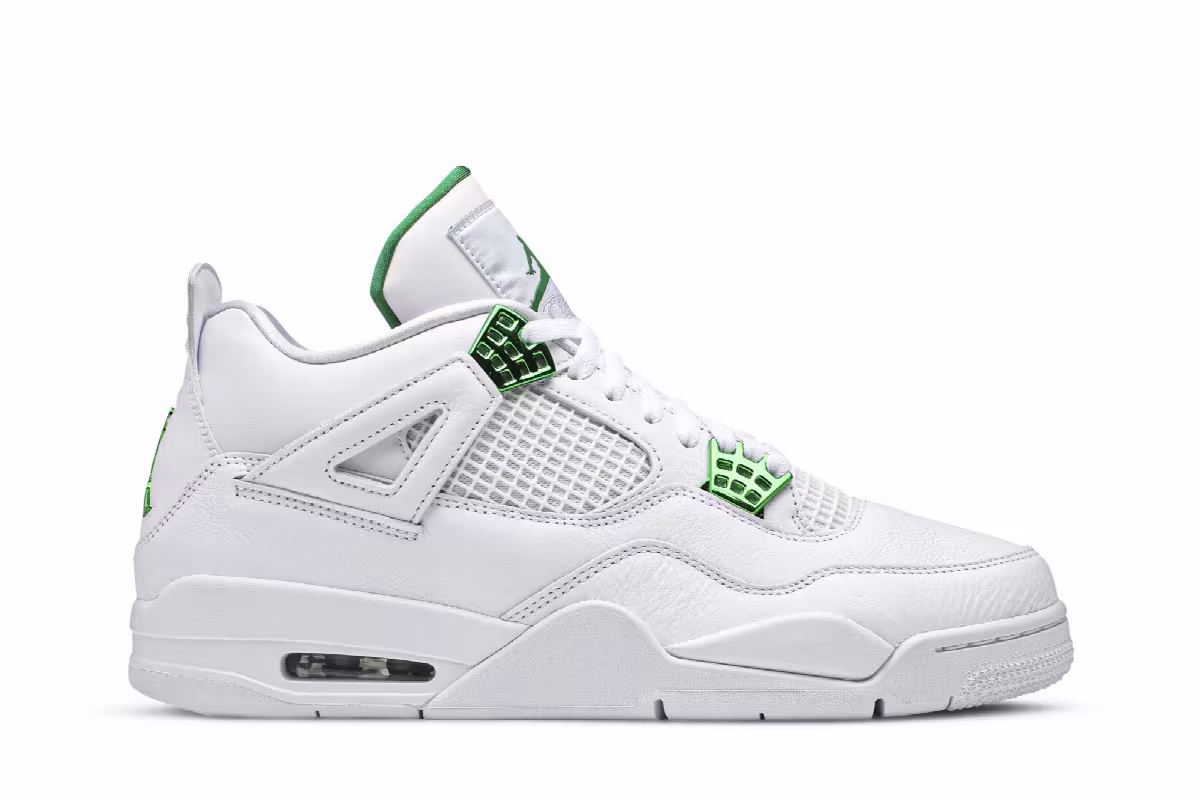 Air Jordan 4 Green Metallic, view 2