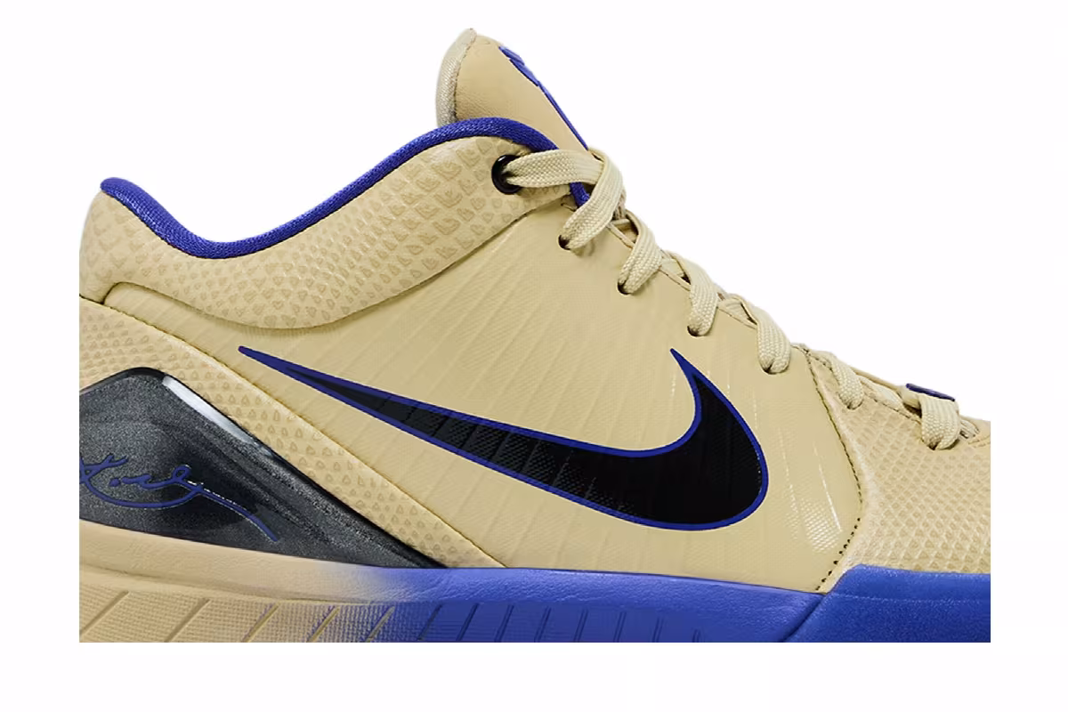 FC Barcelona x Nike Kobe 4 GS Away Kit, view 3