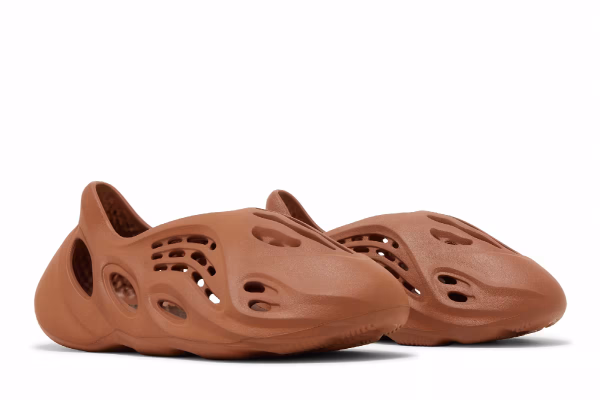 adidas Yeezy Foam Runner Clay Red, view 9