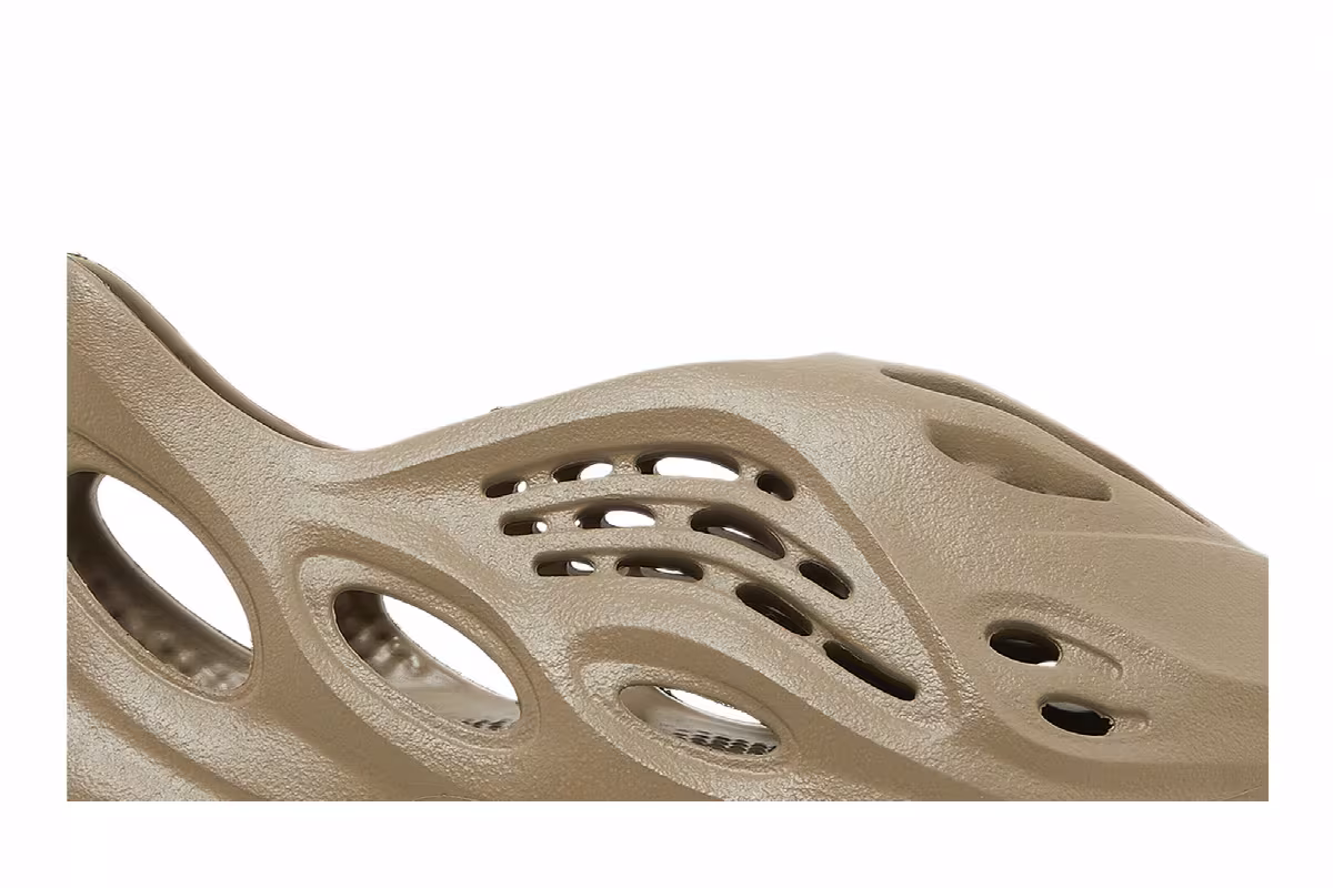 adidas Yeezy Foam Runner Stone Taupe, view 3