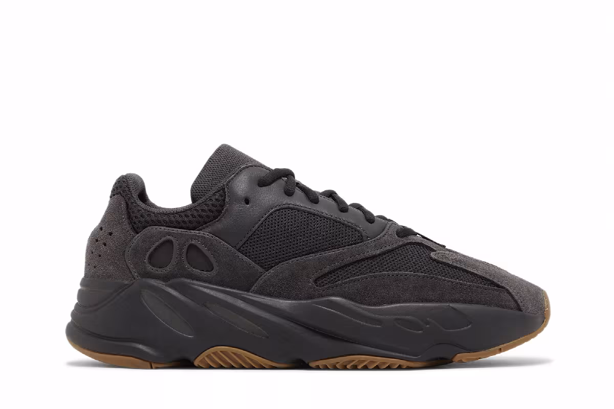 adidas Yeezy Boost 700 Utility Black 2023, view 2