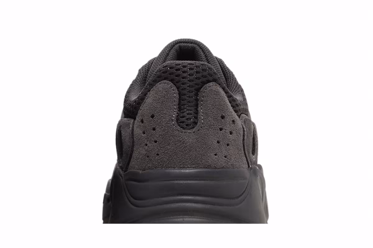 adidas Yeezy Boost 700 Utility Black 2023, view 8