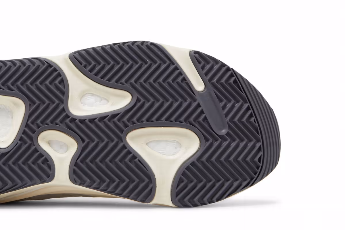 adidas Yeezy Boost 700 Analog 2023, view 6