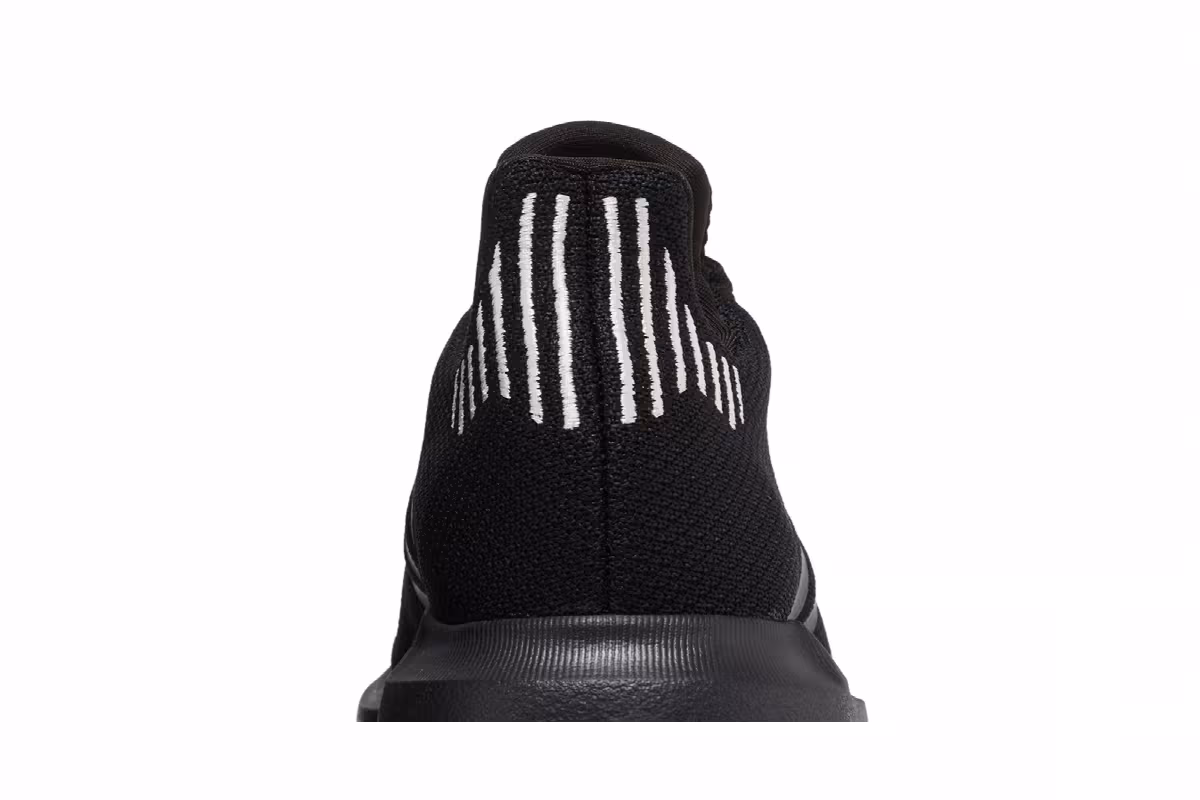 adidas Women's Swift Run 1.0 Black Wonder Quartz, view 8