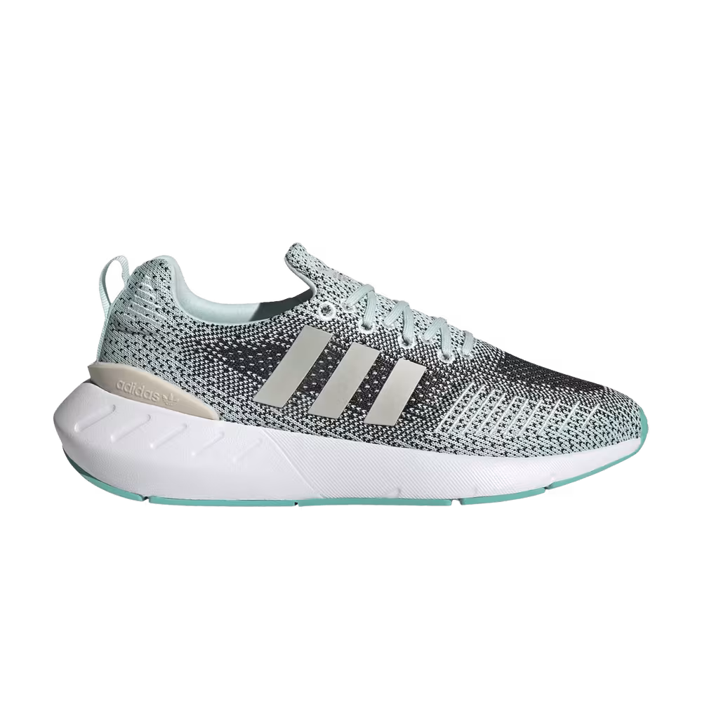 Adidas Women's Swift Run 22 Halo Mint