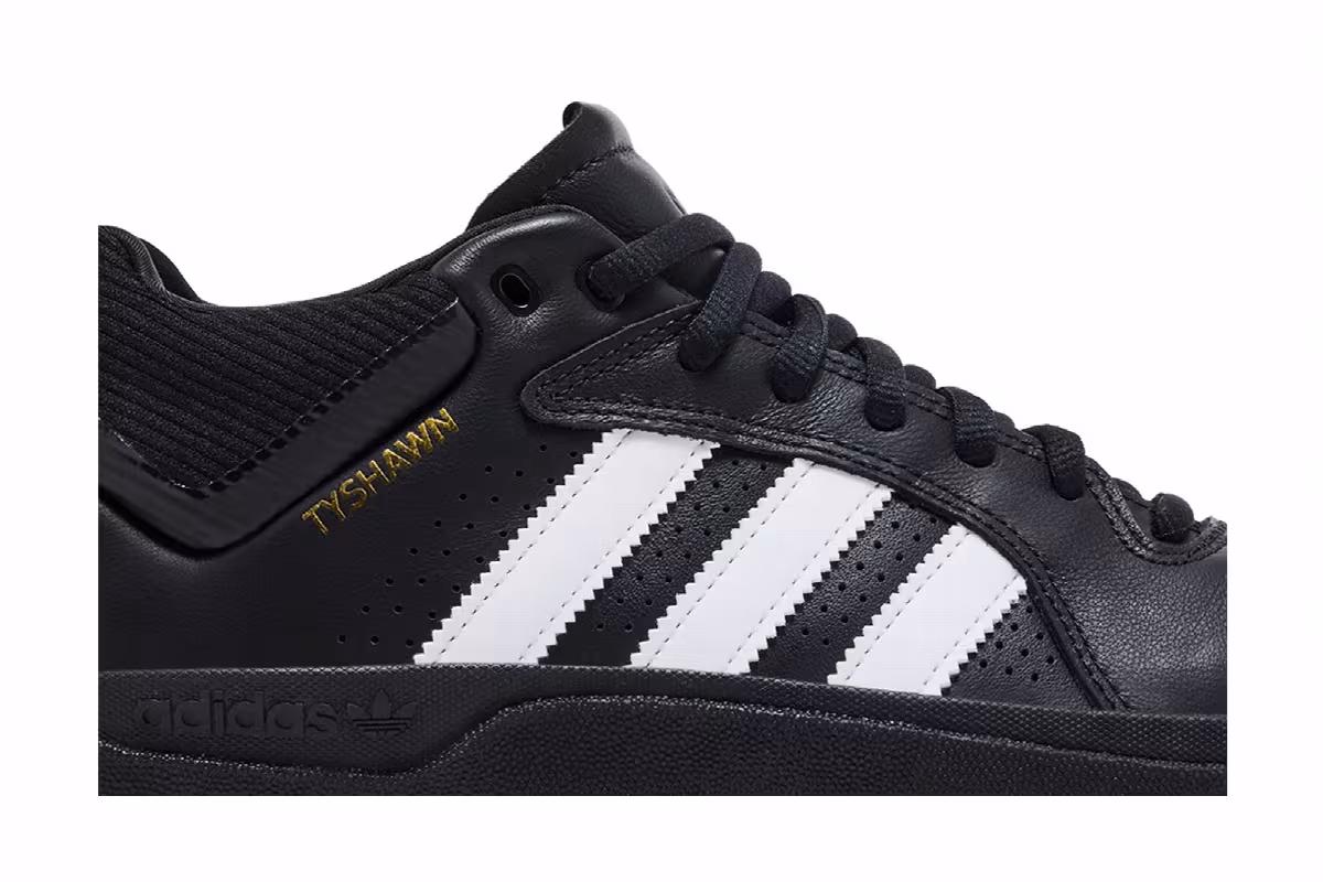 adidas Tyshawn Remastered Black White, view 3