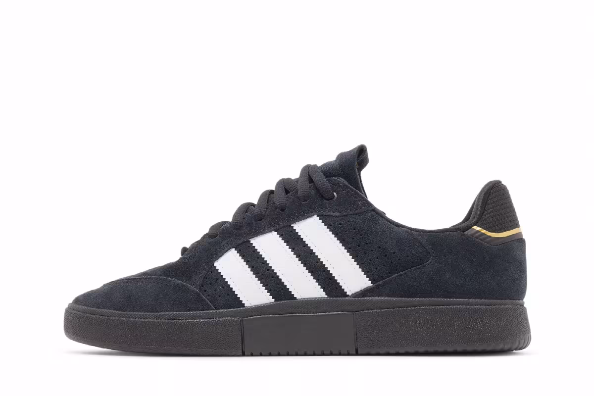 Adidas Tyshawn Low Black White Gold, view 4