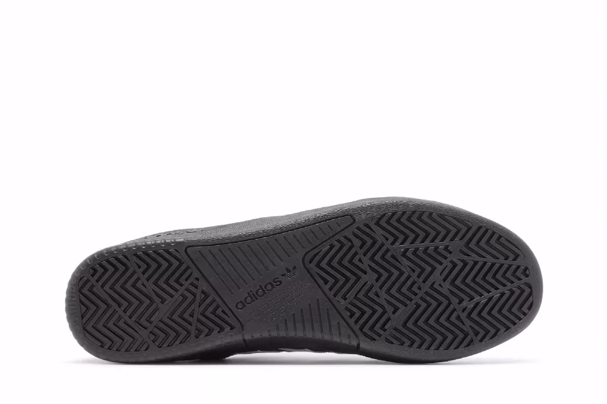 Adidas Tyshawn Low Black White Gold, view 5
