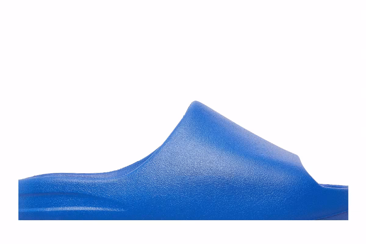 adidas Yeezy Slides Azure, view 3