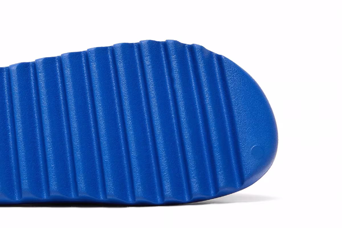 adidas Yeezy Slides Azure, view 6