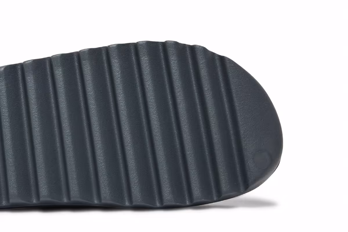 adidas Yeezy Slides Slate Grey, view 6