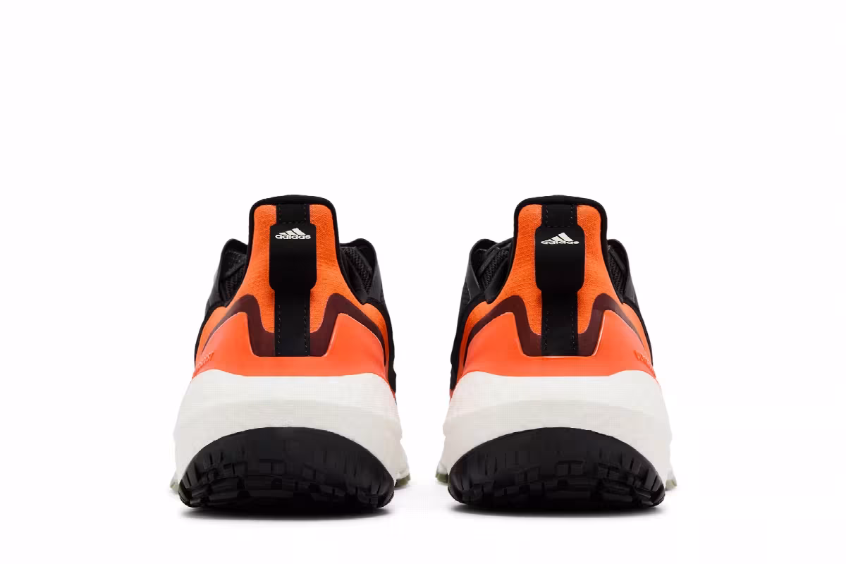 adidas UltraBoost 22 GORE-TEX Impact Orange Black, view 7