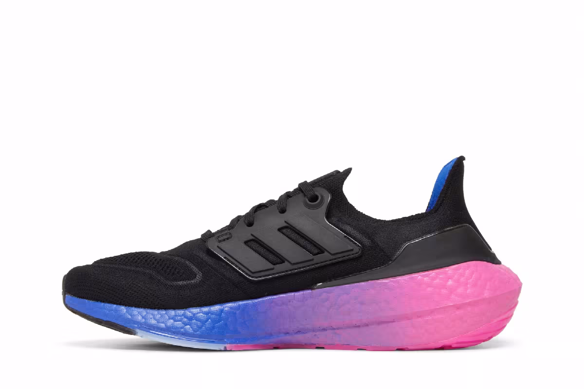 adidas UltraBoost 22 Black Lucid Blue Gradient, view 4