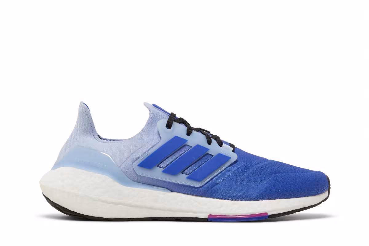 adidas UltraBoost 22 Lucid Blue Gradient, view 2