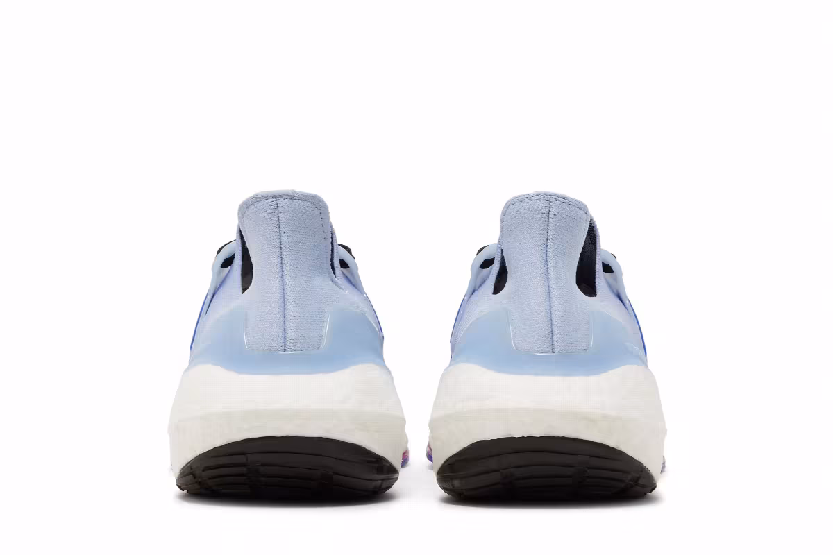 adidas UltraBoost 22 Lucid Blue Gradient, view 7