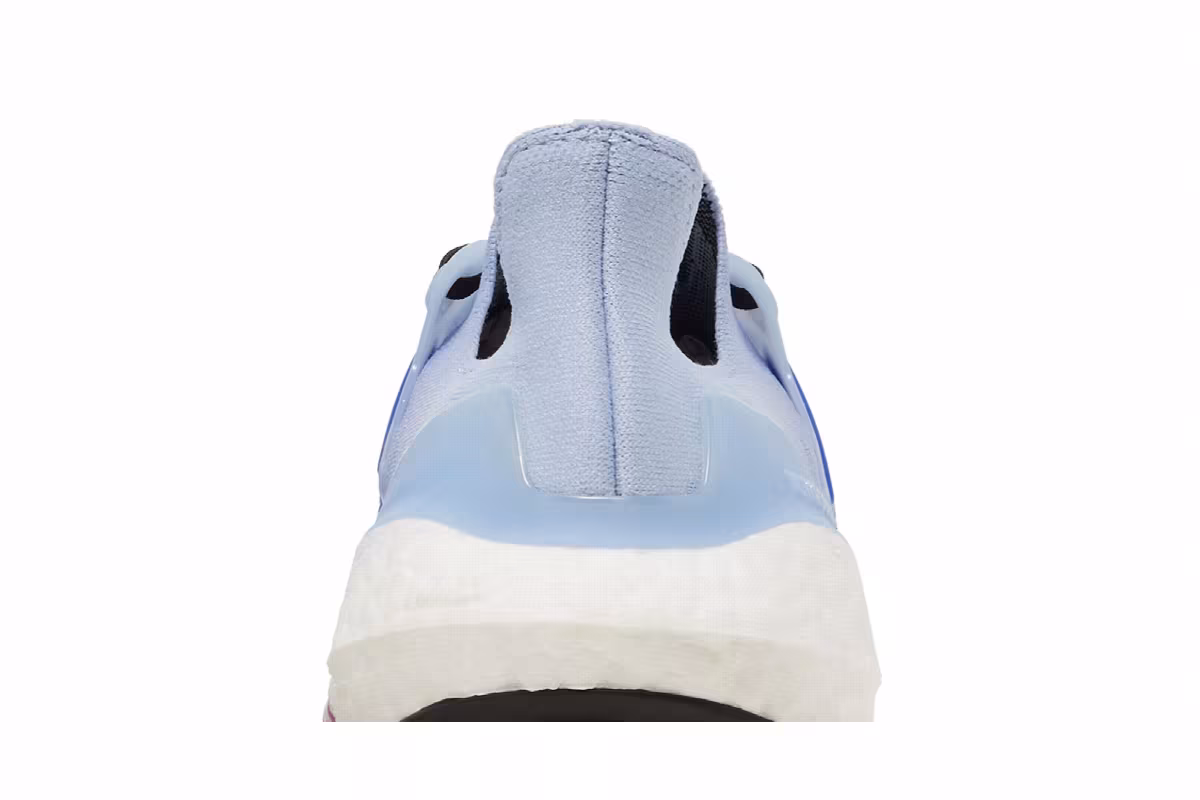 adidas UltraBoost 22 Lucid Blue Gradient, view 8