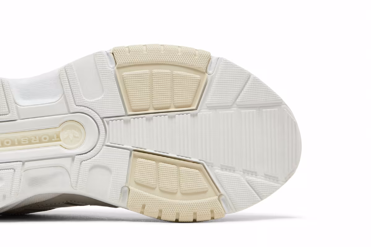 adidas Women's Retropy F90 Cloud White Off White, view 6