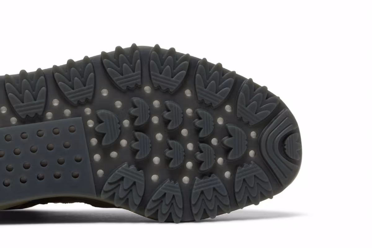 Pharrell x adidas Hu NMD_S1 Ryat Focus Olive, view 6