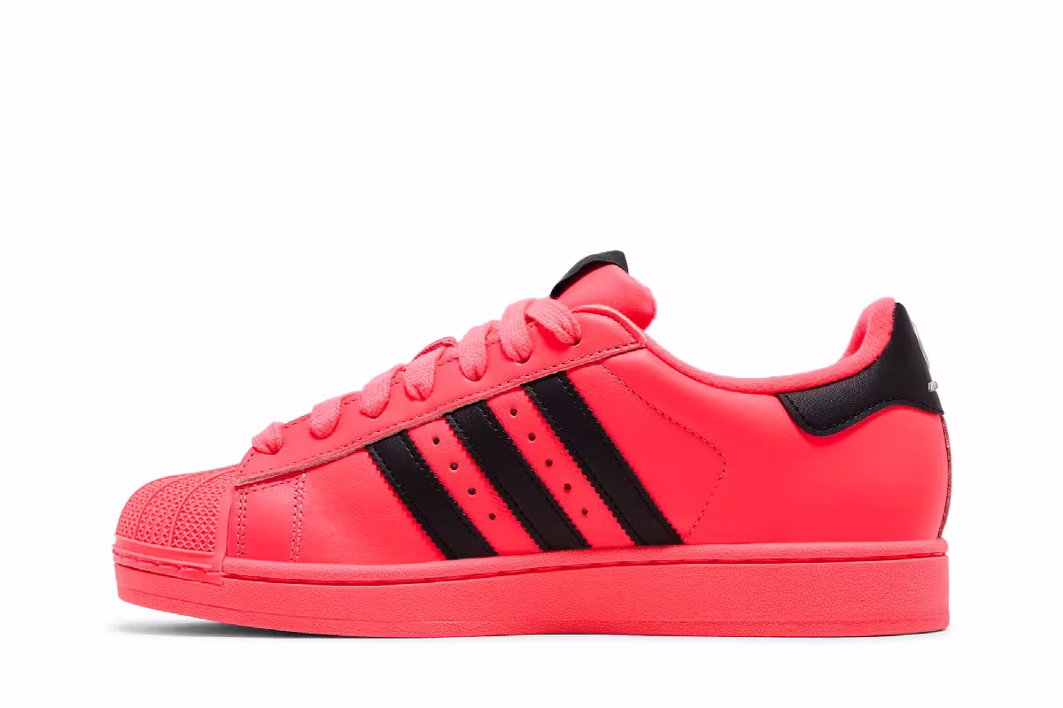 Mercedes-AMG Petronas Formula One Team x adidas Superstar Miami Grand Prix Pack, view 4