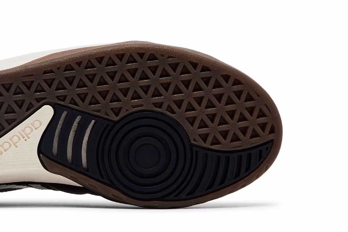 Kith x adidas Koresco National Black White Gum, view 6