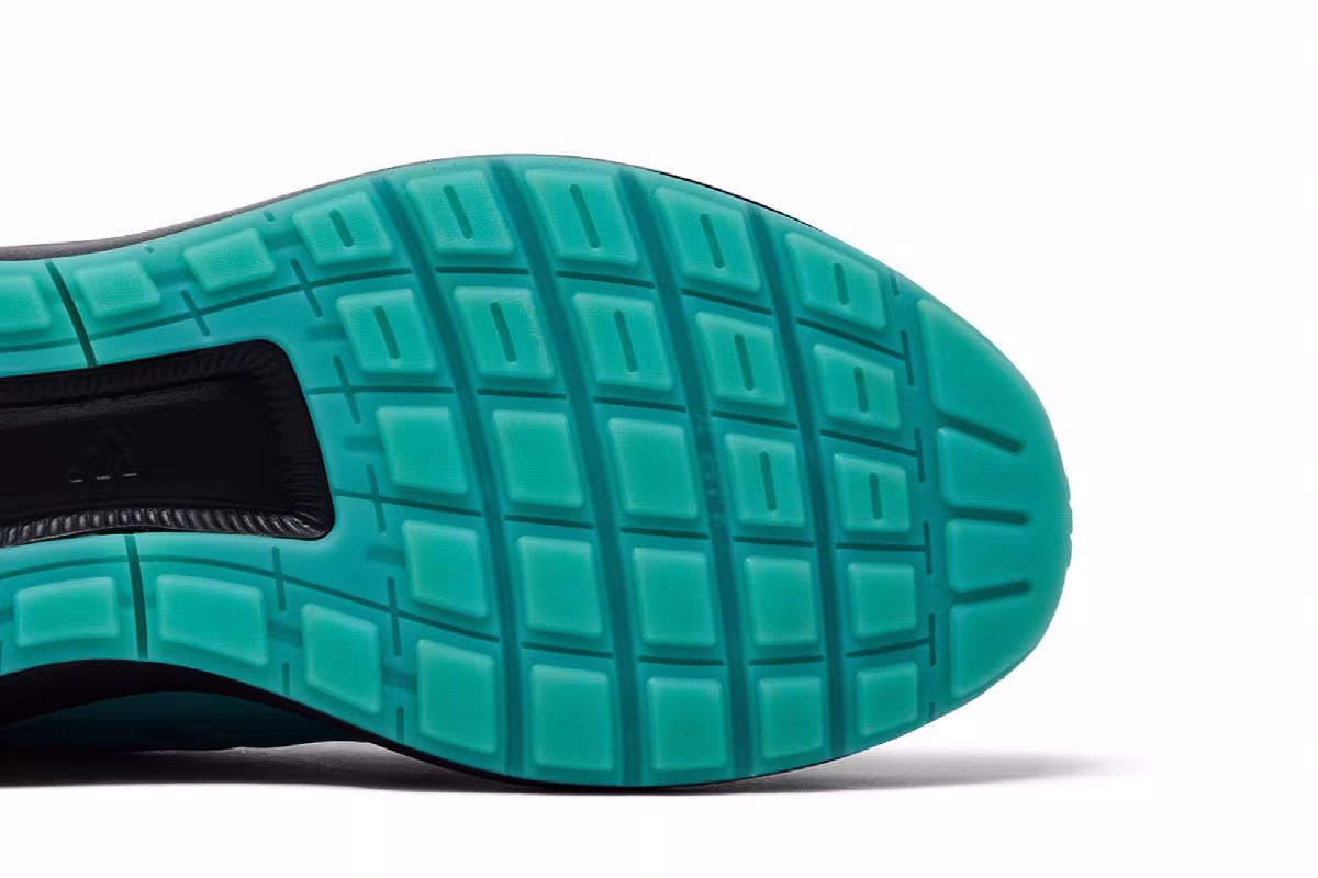 Mercedes-AMG Petronas Formula One Team x adidas Ultimashow 2.0 Black Semi Mint Rush, view 6