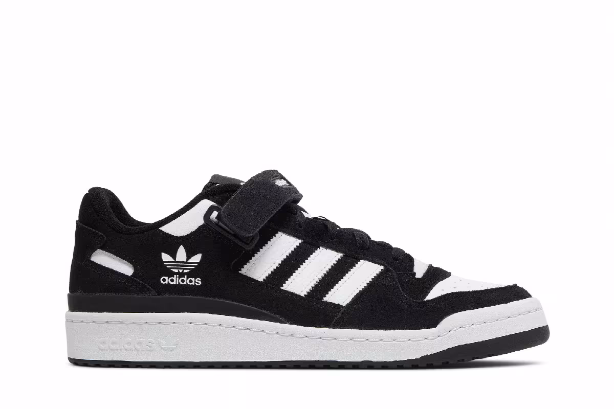 adidas Forum Low Panda, view 2