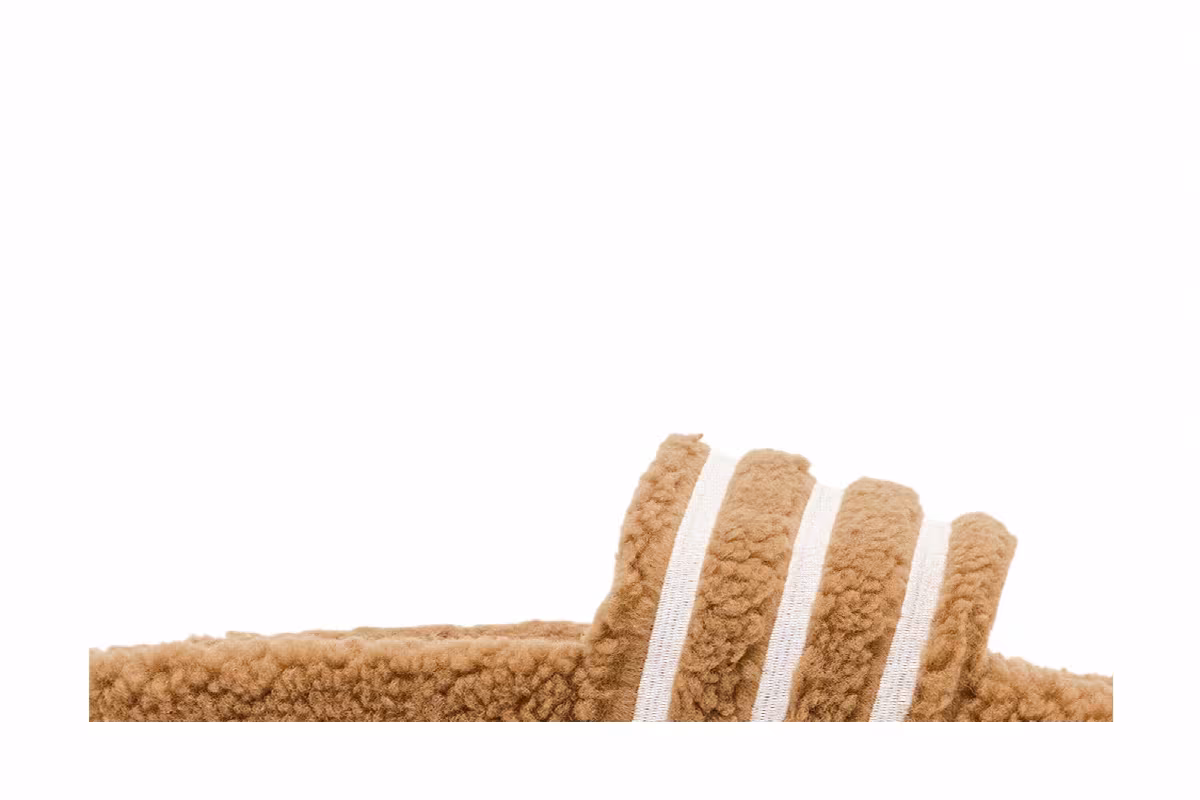 Adidas Adilette Cozy Slide Mesa, view 3