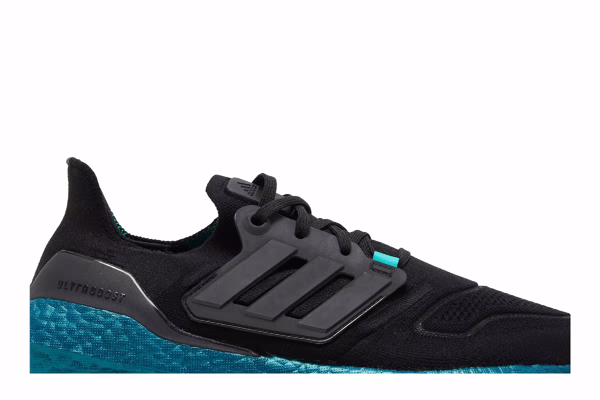 adidas UltraBoost 22 Black Mint Rush, view 3
