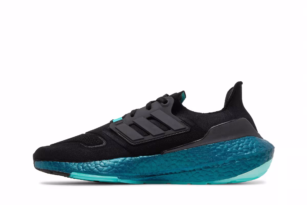 adidas UltraBoost 22 Black Mint Rush, view 4