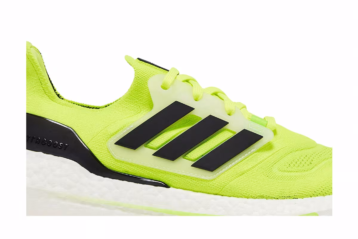 adidas UltraBoost 22 Solar Yellow Black, view 3
