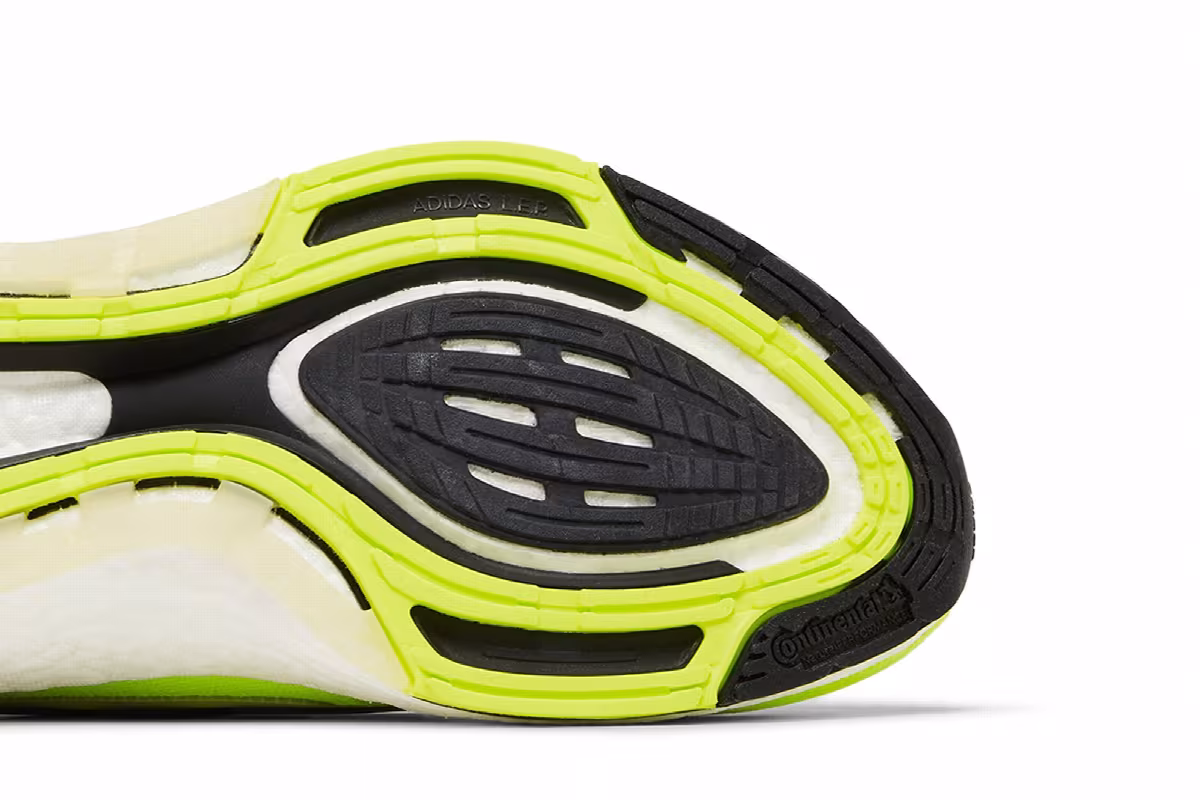 adidas UltraBoost 22 Solar Yellow Black, view 6