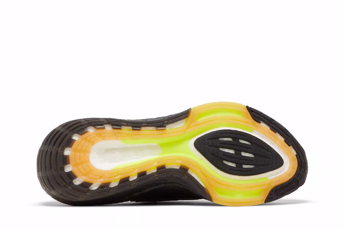 adidas UltraBoost 22 Black Solar Yellow, view 5