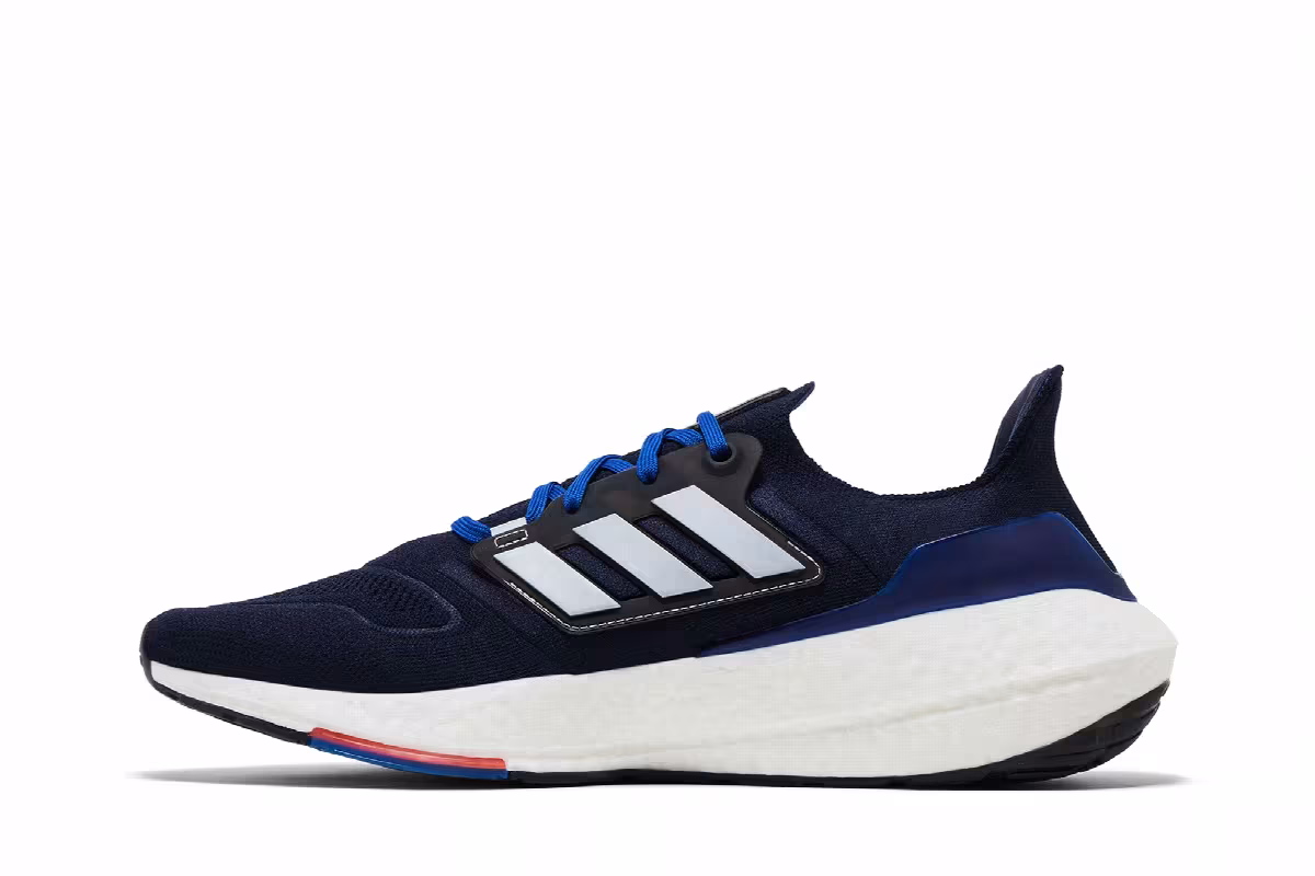 Adidas UltraBoost 22 Legend Ink Orange, view 4