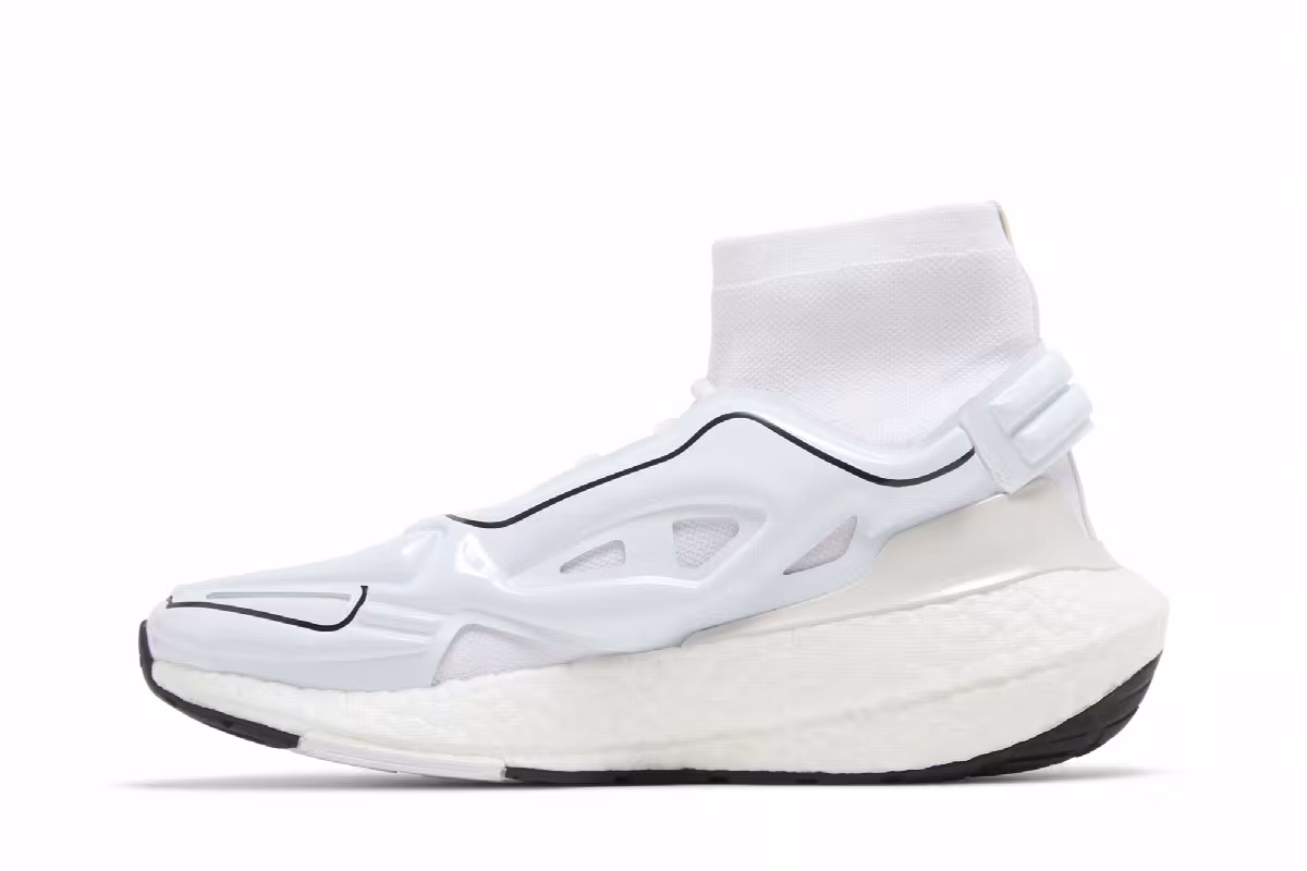 Stella McCartney x adidas Women's UltraBoost 22 Elevated Cloud White Core Black, view 4
