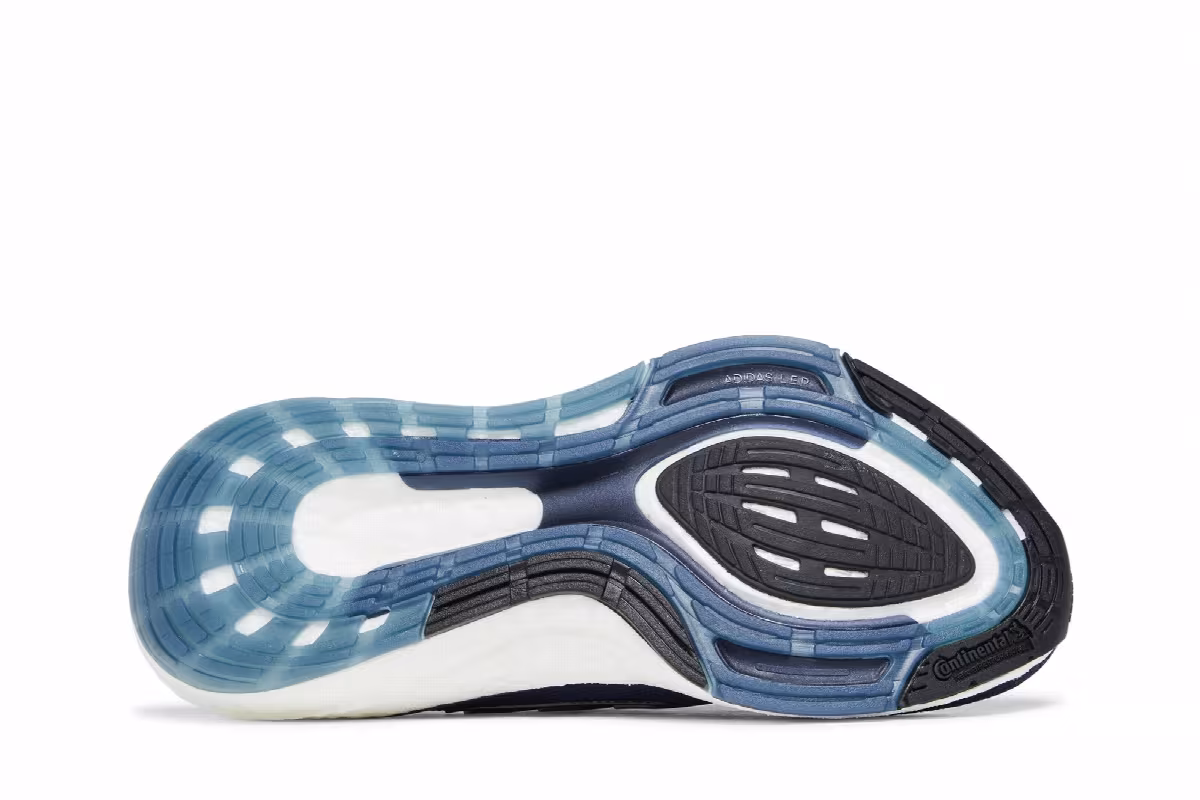 adidas Women's UltraBoost 22 Collegiate Navy, view 5