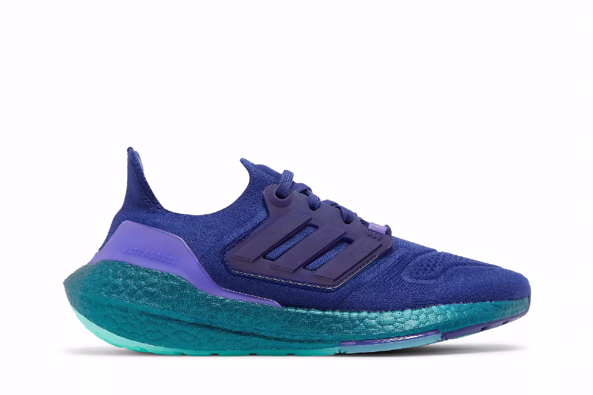 Adidas Women's UltraBoost 22 Legacy Indigo, view 2