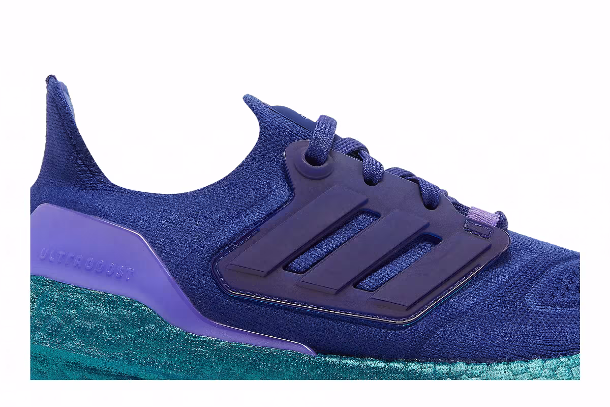 Adidas Women's UltraBoost 22 Legacy Indigo, view 3
