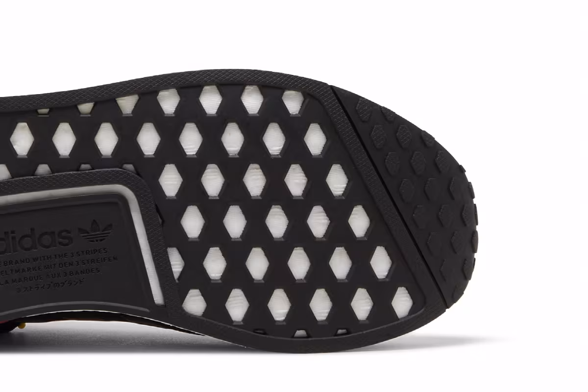 adidas NMD_R1 V2 Core Black, view 6