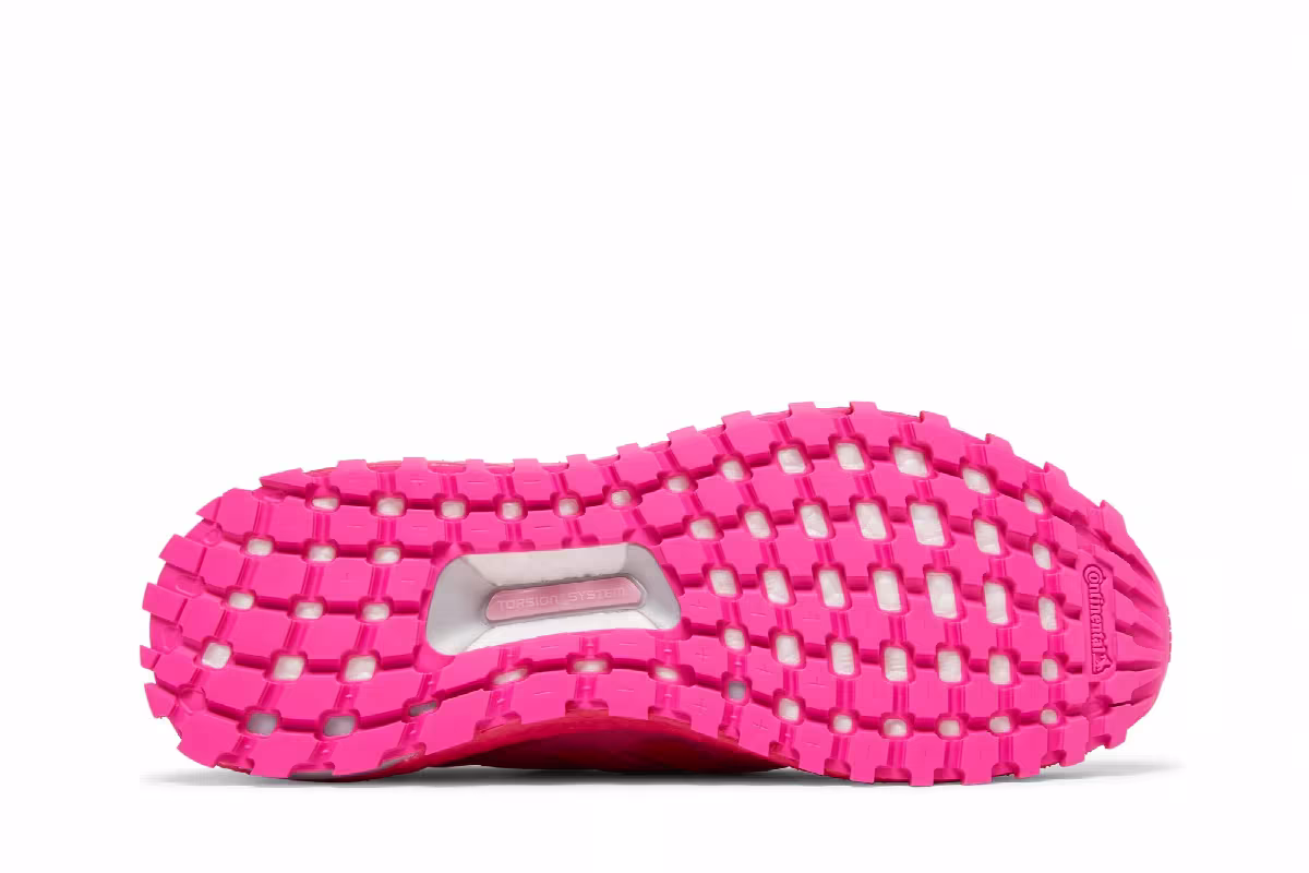 Ivy Park x adidas UltraBoost OG Ivy Heart, view 5