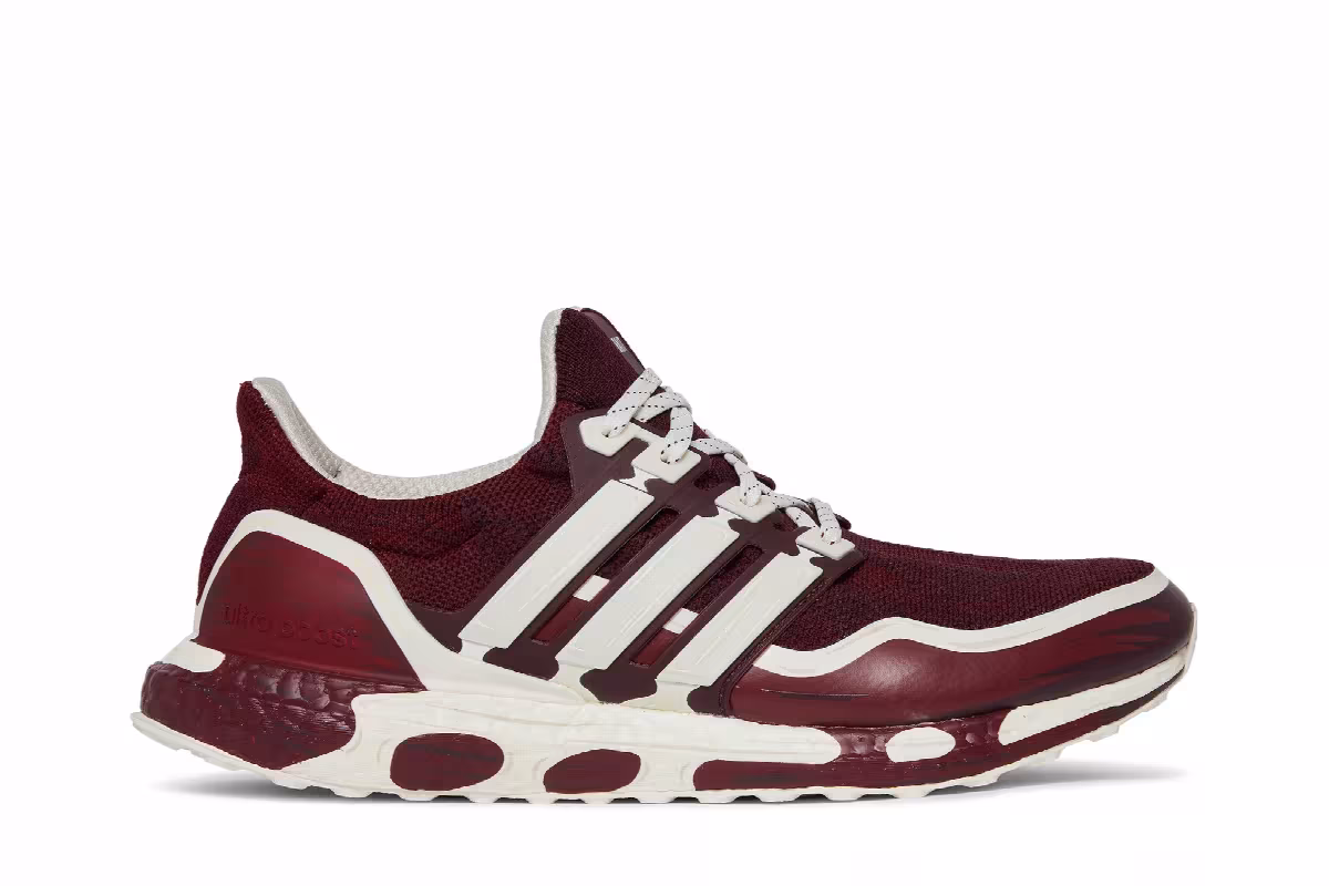 BAIT x Attack On Titan x adidas UltraBoost Blood Red, view 2