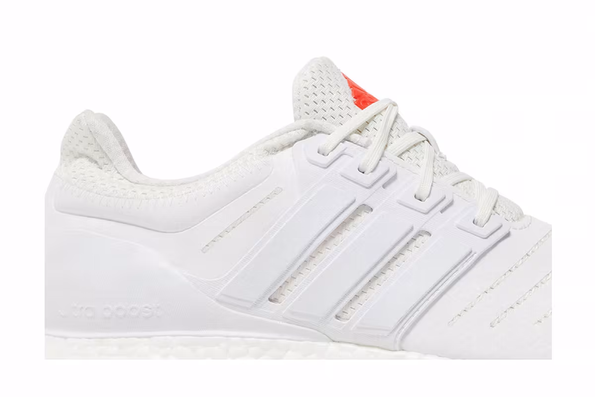 adidas UltraBoost DNA 22 Non Dyed Bright Red, view 3