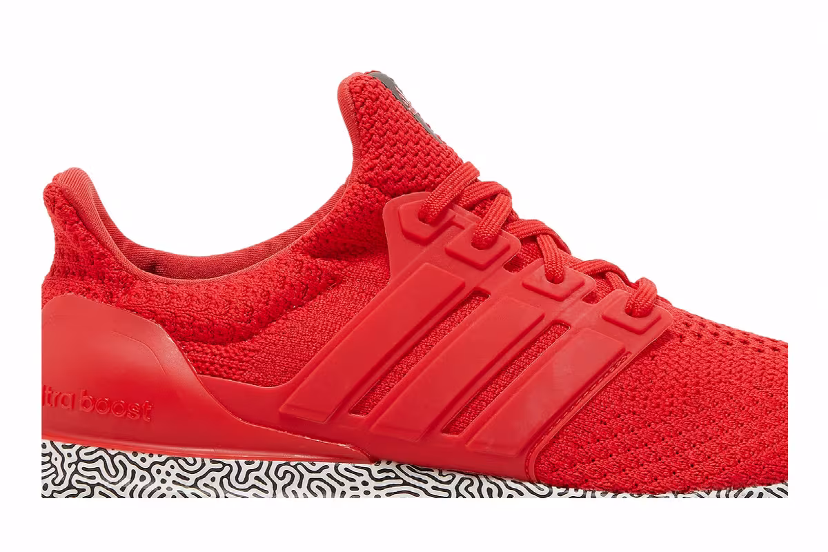 adidas UltraBoost 5.0 DNA Vivid Red, view 3